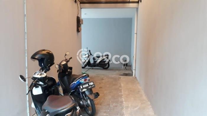 Ruko Dijual Lokasi Stratagis di Tanah Abang Jakarta Pusat Cocok untuk Bisnis Ruko Dijual Lokasi Stratagis di Tanah Abang Jakarta Pusat Cocok untuk Bisnis
