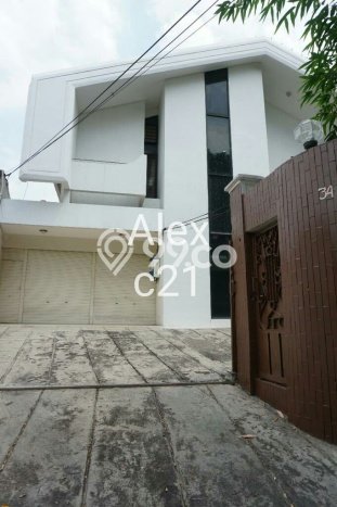 Ready to Use! Premium House LT 738m2 Desain Elegan di Bangka Ready to Use! Premium House LT 738m2 Desain Elegan di Bangka