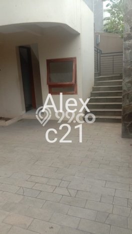 Ready to Use! Luxury House LT 230m2 Desain Elegan di Senopati Ready to Use! Luxury House LT 230m2 Desain Elegan di Senopati