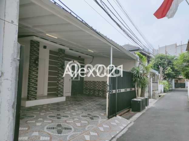 For Sale Rumah Elit Exclusive di Tebet, Jakarta Selatan For Sale Rumah Elit Exclusive di Tebet, Jakarta Selatan
