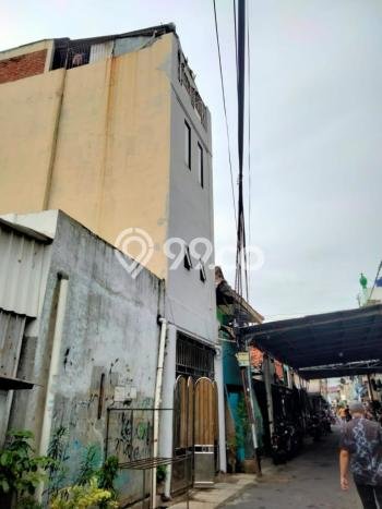 Rumah Luas Asri 6 KT Siap Huni di Hayam Wuruk Jakarta Pusat Rumah Luas Asri 6 KT Siap Huni di Hayam Wuruk Jakarta Pusat