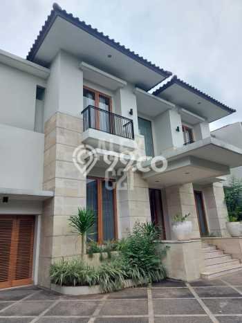 Rumah Elit Modern Tanpa Renovasi di Kemang Jakarta Selatan Rumah Elit Modern Tanpa Renovasi di Kemang Jakarta Selatan