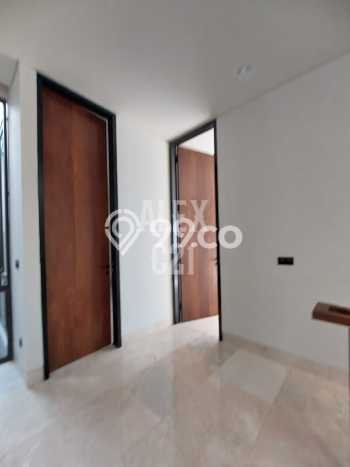 Rumah Luxury Modern Siap Huni di Kemang Jakarta Selatan Rumah Luxury Modern Siap Huni di Kemang Jakarta Selatan