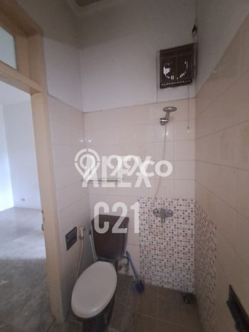 Rumah Mewah LB 160m2 Siap Huni Desain Elegan di Pondok Indah, Jakarta Selatan Rumah Mewah LB 160m2 Siap Huni Desain Elegan di Pondok Indah, Jakarta Selatan