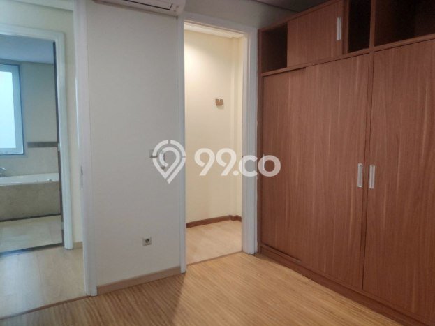 Hunian Bagus Disewakan di Pondok Indah, Jakarta Selatan LT 589m2, LB 360m2 Hunian Bagus Disewakan di Pondok Indah, Jakarta Selatan LT 589m2, LB 360m2
