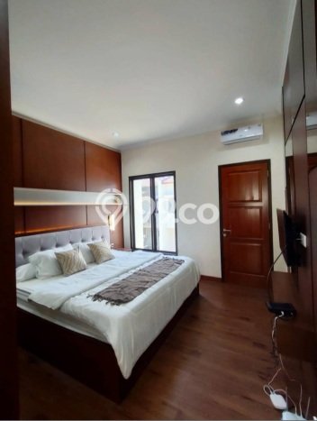 For Sale Hunian Rumah Terawat 3 Kamar di Cirendeu, Jakarta Selatan For Sale Hunian Rumah Terawat 3 Kamar di Cirendeu, Jakarta Selatan