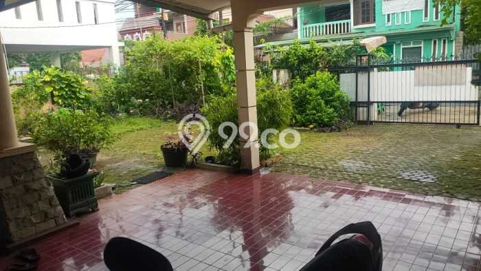 Rumah Luxury Modern Siap Huni di Bintaro Jakarta Selatan Rumah Luxury Modern Siap Huni di Bintaro Jakarta Selatan