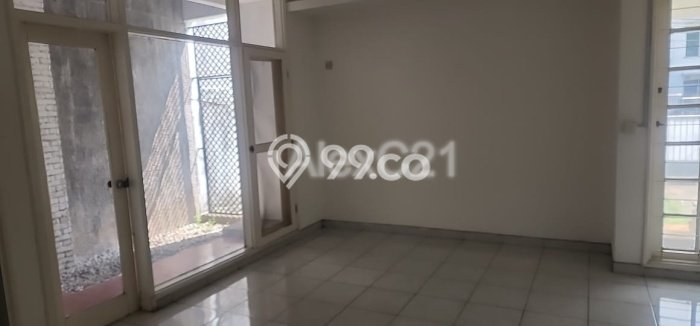 Rumah Elit LB 300m2 Siap Pakai Desain Elegan di Kalibata, Jakarta Selatan Rumah Elit LB 300m2 Siap Pakai Desain Elegan di Kalibata, Jakarta Selatan