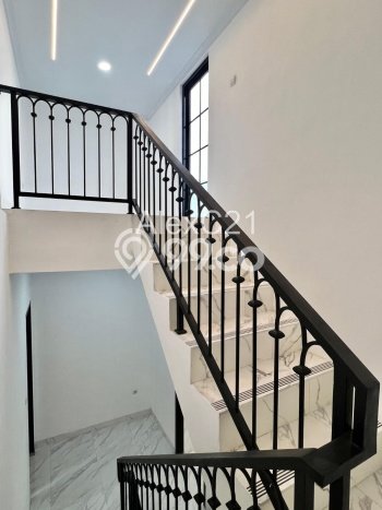 Dijual Rumah Strategis Bagus Punya 3 KT di Jagakarsa Jakarta Selatan SHM Dijual Rumah Strategis Bagus Punya 3 KT di Jagakarsa Jakarta Selatan SHM