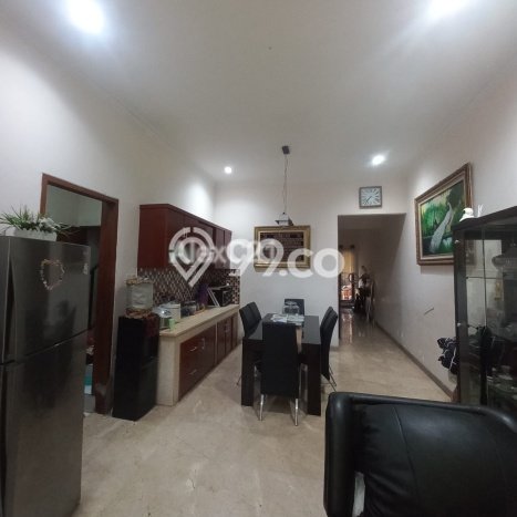 Dijual Rumah Premium dengan Fasilitas Sekitar Komplit di Kebon Jeruk, Jakarta Barat Dijual Rumah Premium dengan Fasilitas Sekitar Komplit di Kebon Jeruk, Jakarta Barat