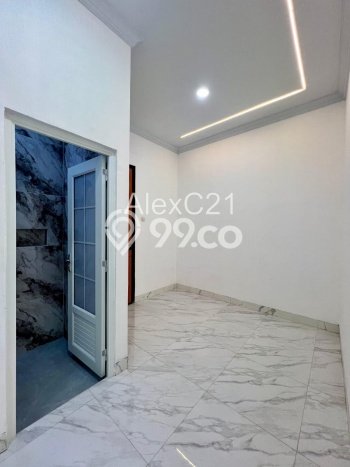 Dijual Rumah Strategis Bagus Punya 3 KT di Jagakarsa Jakarta Selatan SHM Dijual Rumah Strategis Bagus Punya 3 KT di Jagakarsa Jakarta Selatan SHM