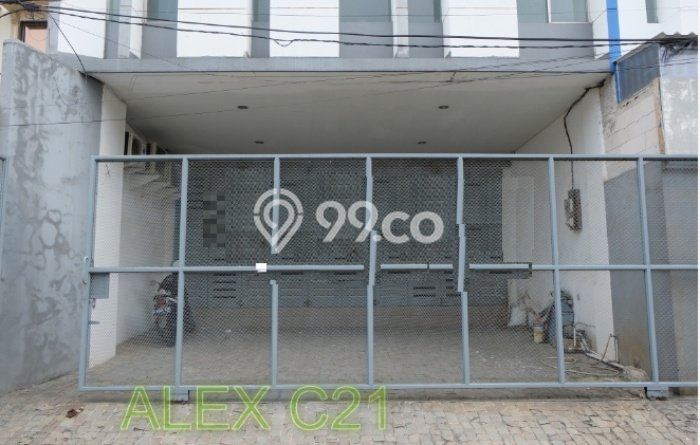 Ruko Area Strategis di Gandaria, Luas 412m2m², Ramai Ruko Area Strategis di Gandaria, Luas 412m2m², Ramai