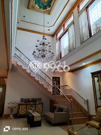 Best Deal Hunian Premium Ideal dan Luas di Kebayoran Lama, Jakarta Selatan Best Deal Hunian Premium Ideal dan Luas di Kebayoran Lama, Jakarta Selatan