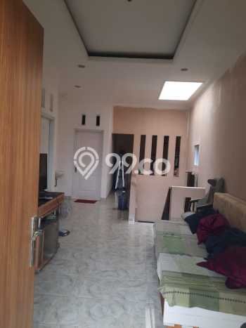 Rumah Strategis Minimalis Lb 250m2 di Ciracas, Jakarta Timur Rumah Strategis Minimalis Lb 250m2 di Ciracas, Jakarta Timur