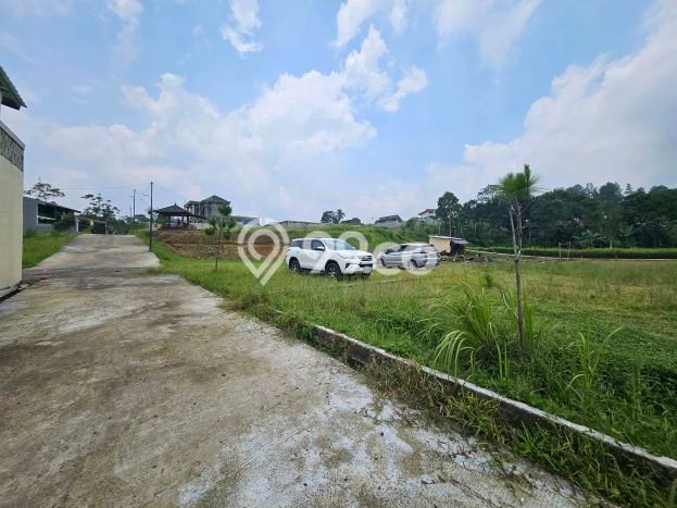 HARGA TERBAIK! Tanah di Megamendung, Luas 302m², Lokasi Strategis HARGA TERBAIK! Tanah di Megamendung, Luas 302m², Lokasi Strategis
