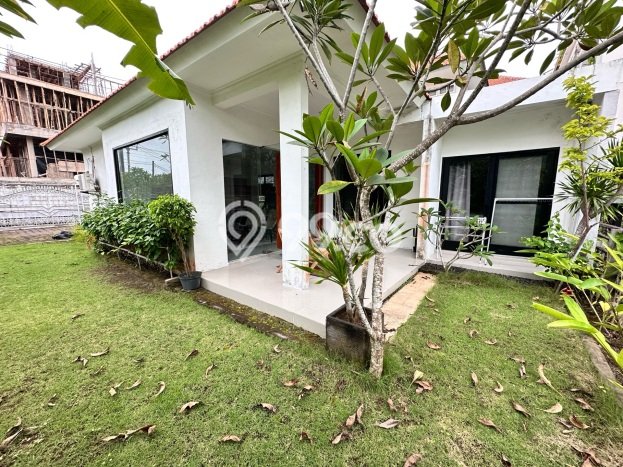 Disewakan! Rumah 2 Kamar Tidur &
2 Kamar Mandi di Nusa Dua, Badung Disewakan! Rumah 2 Kamar Tidur &
2 Kamar Mandi di Nusa Dua, Badung