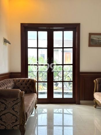 Disewakan! Rumah 4 Kamar Tidur &
6 Kamar Mandi di Ciganjur, Jakarta Selatan Disewakan! Rumah 4 Kamar Tidur &
6 Kamar Mandi di Ciganjur, Jakarta Selatan