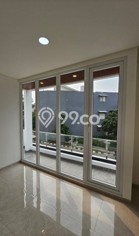 Rumah Elit LB 210m2 Siap Pakai Desain Elegan di Taman Palem, Jakarta Barat Rumah Elit LB 210m2 Siap Pakai Desain Elegan di Taman Palem, Jakarta Barat