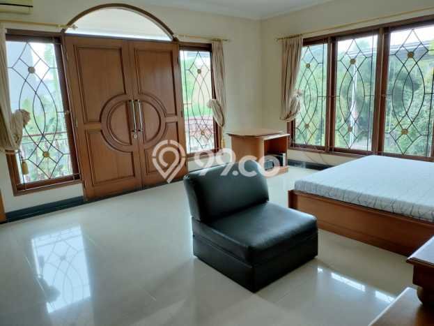 Dijual Rumah Luas Elegan Dengan View Cantik di Taman Palem, Jakarta Barat Dijual Rumah Luas Elegan Dengan View Cantik di Taman Palem, Jakarta Barat