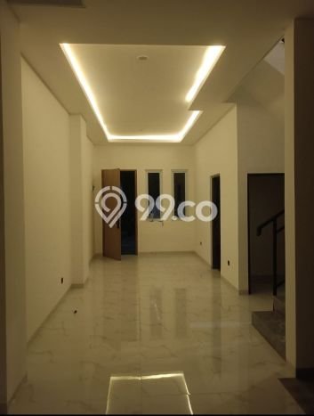 Rumah Siap Huni di Citra Garden, Jakarta Barat, LT 90m² LB 204m² Rumah Siap Huni di Citra Garden, Jakarta Barat, LT 90m² LB 204m²