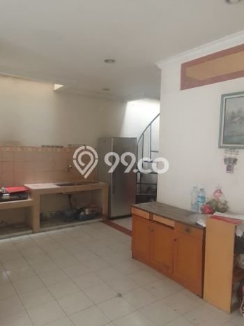 Rumah Luas Asri 3 KT Siap Pakai di Taman Palem Jakarta Barat Rumah Luas Asri 3 KT Siap Pakai di Taman Palem Jakarta Barat