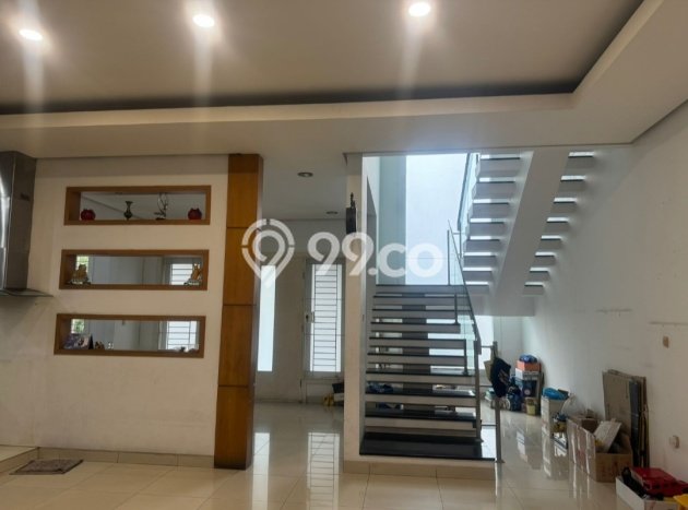 Dijual Rumah Premium dengan Fasilitas Sekitar Komplit di Penjaringan, Jakarta Utara Dijual Rumah Premium dengan Fasilitas Sekitar Komplit di Penjaringan, Jakarta Utara