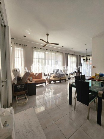 Rumah Luxury Modern Siap Huni di Cibubur Depok Rumah Luxury Modern Siap Huni di Cibubur Depok