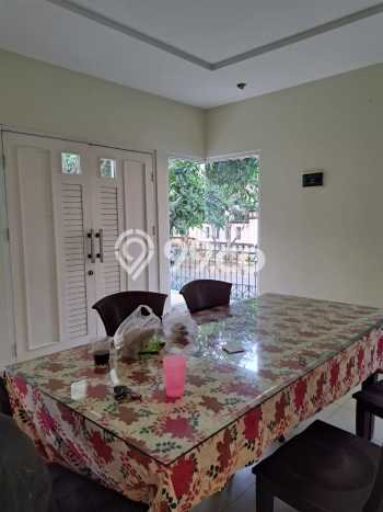 Rumah Bagus Siap Huni di Raffles Hills Cibubur Rumah Bagus Siap Huni di Raffles Hills Cibubur