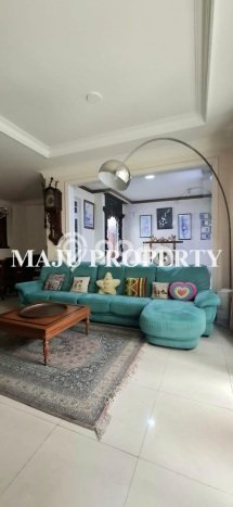 Rumah Luxury Modern Tanpa Renovasi di Legenda Wisata Jakarta Timur Rumah Luxury Modern Tanpa Renovasi di Legenda Wisata Jakarta Timur