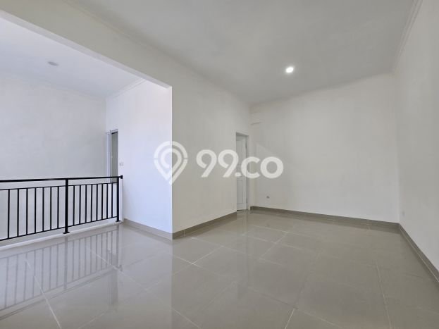 Jual Rumah Eksklusif 4 KT di Legenda Wisata, Jakarta Timur Jual Rumah Eksklusif 4 KT di Legenda Wisata, Jakarta Timur