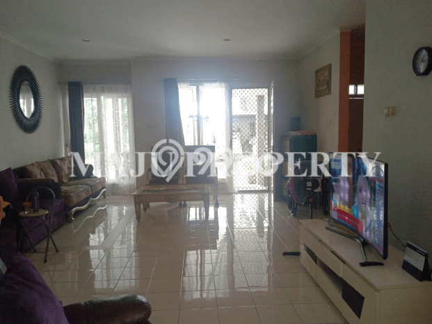Dijual Hunian Rumah Terawat 3 Kamar di Kota Wisata, Jakarta Timur Dijual Hunian Rumah Terawat 3 Kamar di Kota Wisata, Jakarta Timur