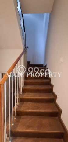 Rumah Modern 3 KT di Cibubur Bekasi Full Furnished Rumah Modern 3 KT di Cibubur Bekasi Full Furnished