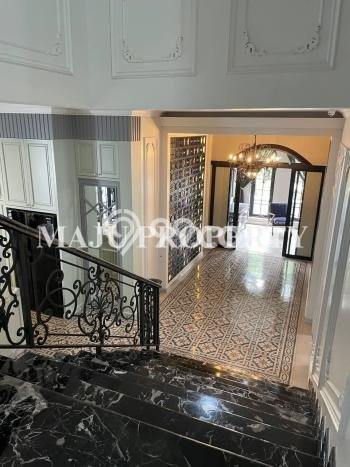 Dijual Rumah Luas Elegan Dengan View Cantik di Cibubur, Bekasi Dijual Rumah Luas Elegan Dengan View Cantik di Cibubur, Bekasi