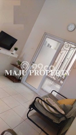 Rumah Asri di Kota Wisata, Jakarta Timur, Luas 90m² LB 80m² Rumah Asri di Kota Wisata, Jakarta Timur, Luas 90m² LB 80m²