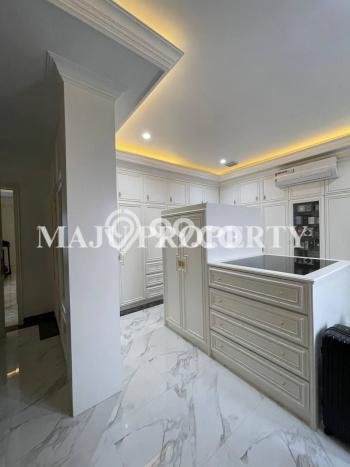 Dijual Rumah Luas Elegan Dengan View Cantik di Cibubur, Bekasi Dijual Rumah Luas Elegan Dengan View Cantik di Cibubur, Bekasi
