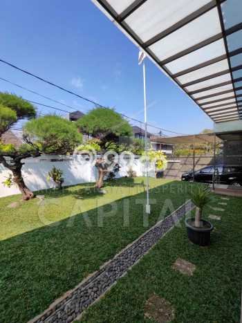 Ready to Use! Premium House LT 617m2 Desain Modern di Setra Sari Ready to Use! Premium House LT 617m2 Desain Modern di Setra Sari