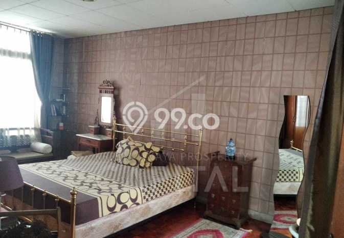 Rumah Mewah LB 354m2 Siap Huni Desain Elegan di Geger Kalong, Bandung Rumah Mewah LB 354m2 Siap Huni Desain Elegan di Geger Kalong, Bandung