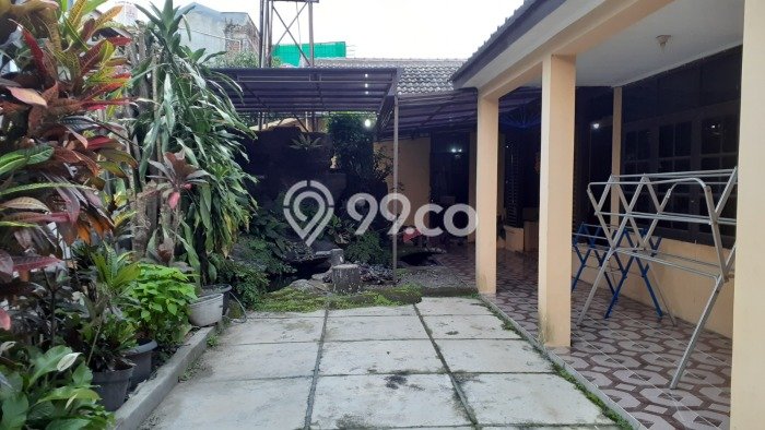 DIJUAL CEPAT! Rumah Buah Batu, Bandung, LT 563m2m² Bangunan 400m2m² DIJUAL CEPAT! Rumah Buah Batu, Bandung, LT 563m2m² Bangunan 400m2m²