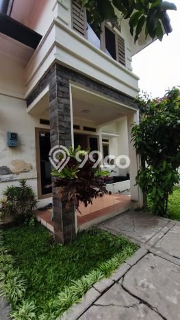 Rumah Modern 3 KT LT 240m2 di Pinus Rumah Modern 3 KT LT 240m2 di Pinus
