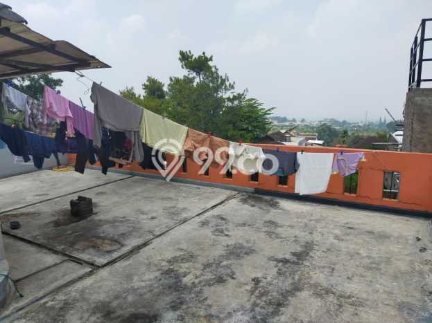 Rumah Luas Asri 4 KT Siap Huni di Cihanjuang Bandung Rumah Luas Asri 4 KT Siap Huni di Cihanjuang Bandung
