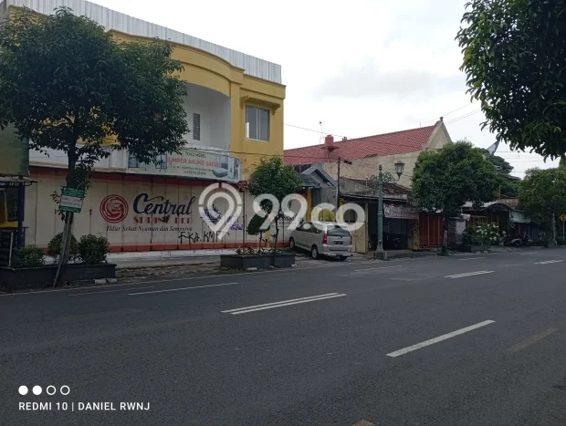 AREA BERKEMBANG! Ruko Disewakan di Mantrijeron, Luas 600m², Ready Operasional AREA BERKEMBANG! Ruko Disewakan di Mantrijeron, Luas 600m², Ready Operasional