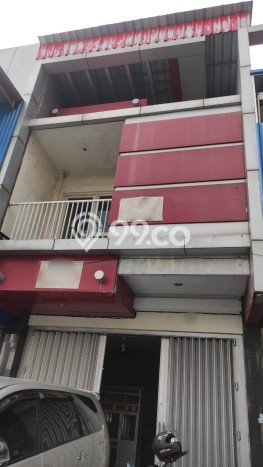 LOKASI SUPER STRATEGIS! Ruko Kawasan , Luas 94m2m², Area Komersial LOKASI SUPER STRATEGIS! Ruko Kawasan , Luas 94m2m², Area Komersial