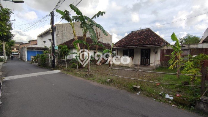 Tanah Strategis Dijual di Mergangsan Yogyakarta 1228m2 Tanah Strategis Dijual di Mergangsan Yogyakarta 1228m2