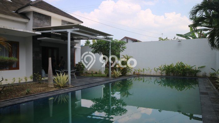 Rumah Mewah Siap Huni LT 911m2 di Sleman, Sleman Rumah Mewah Siap Huni LT 911m2 di Sleman, Sleman