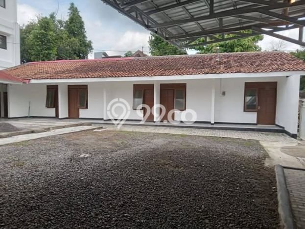 Kos-kosan Dijual di Depok, Sleman, 35 KT, 19 KM, Bangunan 250m2 Kos-kosan Dijual di Depok, Sleman, 35 KT, 19 KM, Bangunan 250m2