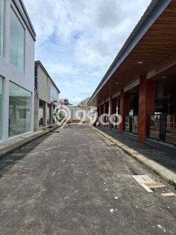 Disewakan Komersial di Kawasan Ramai Sleman Luas 1300m2 Disewakan Komersial di Kawasan Ramai Sleman Luas 1300m2