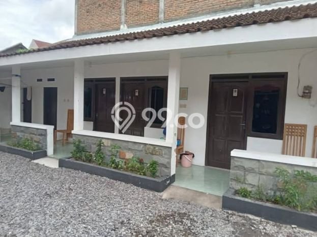 Kos-kosan Dijual di Depok, Sleman, 35 KT, 19 KM, Bangunan 250m2 Kos-kosan Dijual di Depok, Sleman, 35 KT, 19 KM, Bangunan 250m2