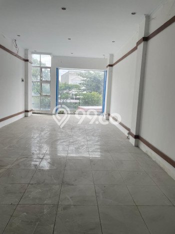 Ruko untuk Disewa di Pusat Sleman Luas Bangunan 352m2 Ruko untuk Disewa di Pusat Sleman Luas Bangunan 352m2