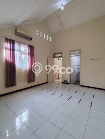 PREMIUM LIVING! Rumah kawasan Depok, 3 KT, Kawasan Prospektif, LT 297m² Bangunan 150m² PREMIUM LIVING! Rumah kawasan Depok, 3 KT, Kawasan Prospektif, LT 297m² Bangunan 150m²