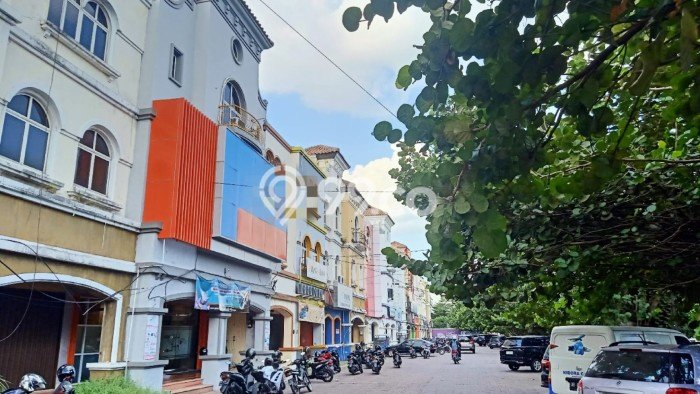 Ruko Dijual di Yogyakarta LT 136m2 & LB 408m2 Lokasi Terbaik! Ruko Dijual di Yogyakarta LT 136m2 & LB 408m2 Lokasi Terbaik!
